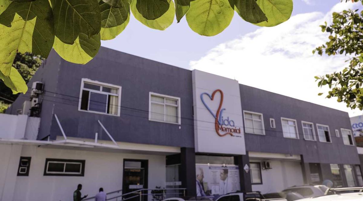 MÉDICO SE MANIFESTA SOBRE MORTE DE ADRIELE E NEGA ABANDONO DE ATENDIMENTO APÓS CIRURGIA